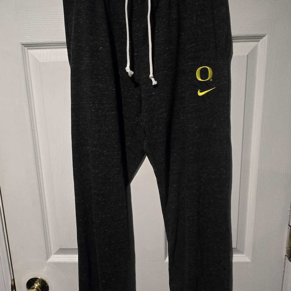Oregon Ducks Nike Women's Pant - Black, Brand New With Tags Size Medium